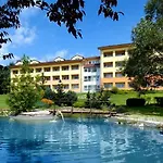 Exclusive Lipno Wellness & Szálloda 4*